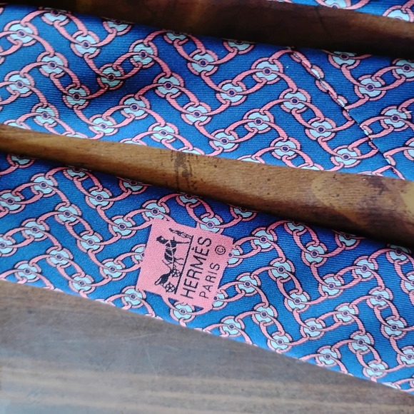 Hermes Blue and Pink Patterned Tie - Picture 4 of 5